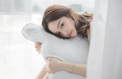 妈妈去世后我和爸爸做了 回娘家早上和父亲那个了