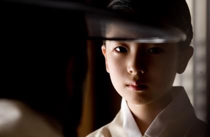 韩国不打码全程啪到尾的电影 为了保密女扮男装遇真爱