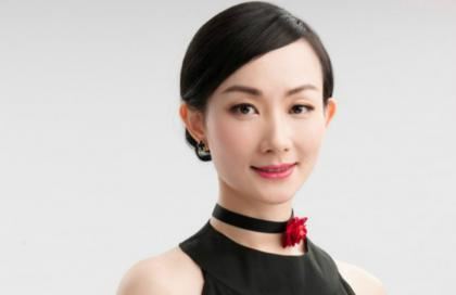 我和女友在闺蜜面前做 目睹了一切的她显得异常淡定