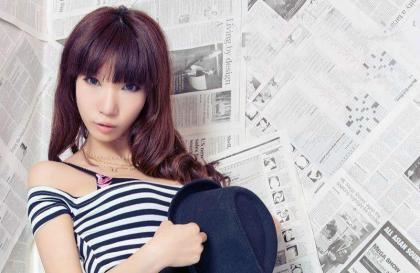 3个人同时玩一个人过程 男友竟和朋友一起欺负我