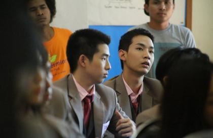 这个学校遇到爱电视剧剧情高能 谁输了就要被对方处置一周