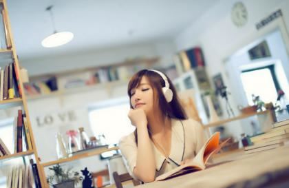 女生讲讲自己第一次细节真实 和男朋友那个是什么感觉