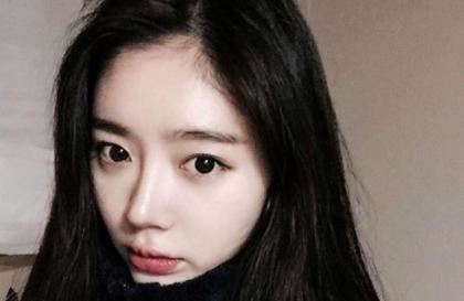 四个人一晚上换着做 娇妻第一次真实的交换