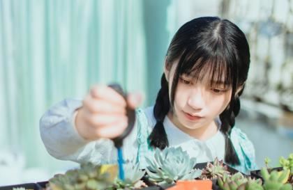 姐姐离婚忍不住做了 离婚的姐姐要我上