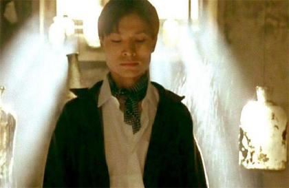 张元的《东宫西宫》，这部九十年代拍摄的电影，赵薇为数不多的禁片