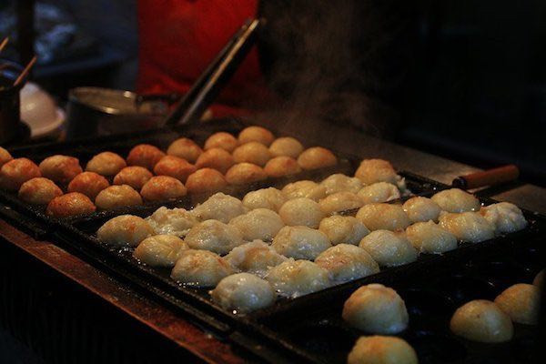 速冻汤圆可以直接炸吗 无需解冻但要扎几个小眼