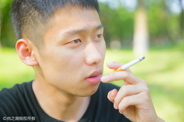 男人在什么情况下会出现生理反应 主要看下半身