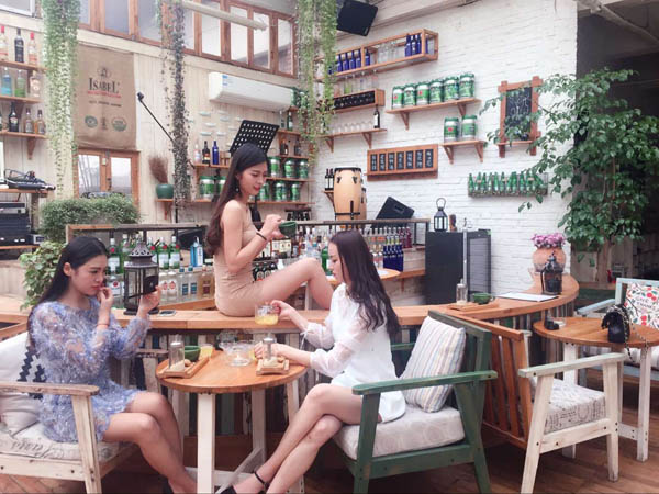 纯牛奶与鲜牛奶的区别 哪一种营养价值高呢