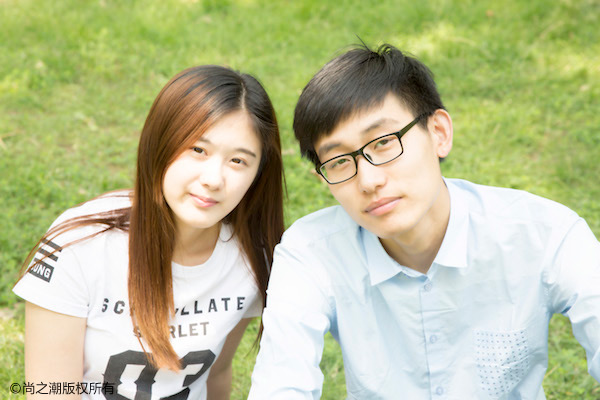 怎么哄女孩子开心 你需要使出这十招了