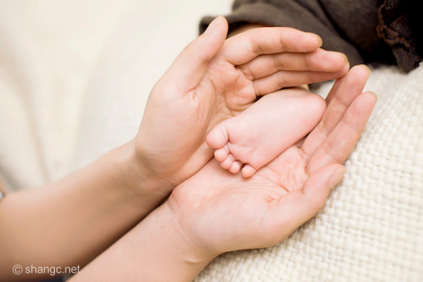 男人越晚生孩子越聪明吗 老年生子会增大宝宝风险