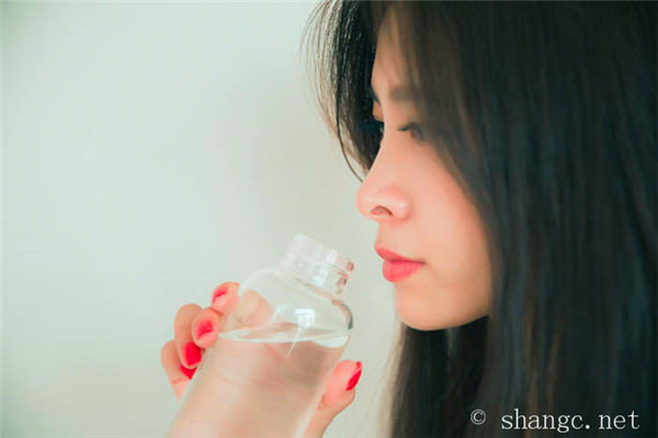 十二星座长大后谁最美 盘点那些越变越好看的星座女