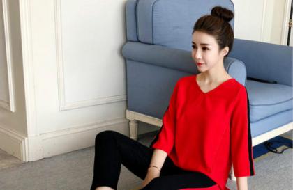 被男朋友抱起来怼是什么感情 玩得太剧烈快要累坏了