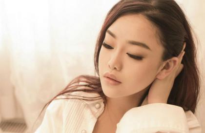 教练把车开到没人的地方 那天我们忍不住做了羞羞的事