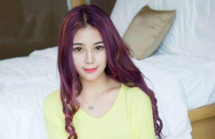 教练把车开到没人的地方 那天我们忍不住做了羞羞的事