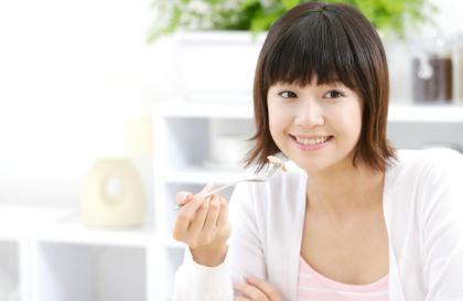 有多少弄过自己的儿子的吗 别急妈又不是不给你