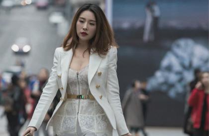 晚上如何在被子里玩自己 声音太大竟让爸妈发现