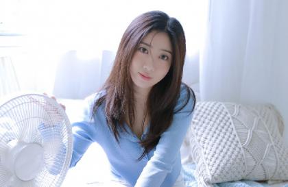 家里没人我就和妈妈做 女人寂寞的时候真不好惹