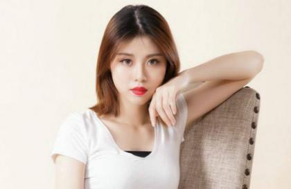 被领导强行在办公室做 后面太猛我却不敢叫出声