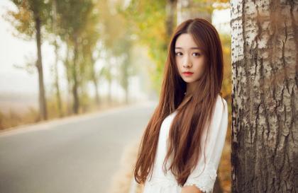 妈妈去世后爸爸要了我 上面吃饭下面还连在一起