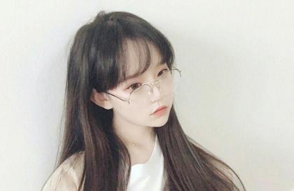 我半夜妺妺的下面 她故意装睡让我进去