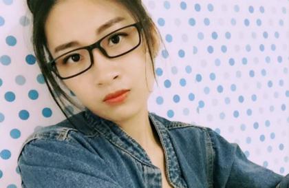 从客厅到卧室一路上做 年轻小伙子满足了我的要求