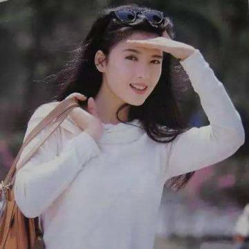 恋上你的绝世容颜，谎言成了我们最真实的赞歌！