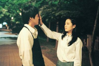 我好喜欢你，想陪你走过每一个漫长的雨季！