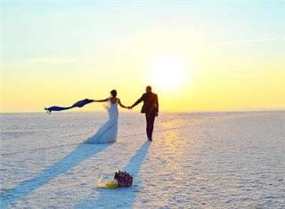 如何求婚，见证爱情奇迹的户外求婚！