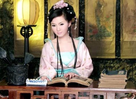 今夜请你入梦来,春满人间!