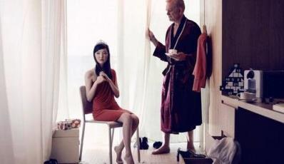 勾引同学爸爸 并成为了他的情人