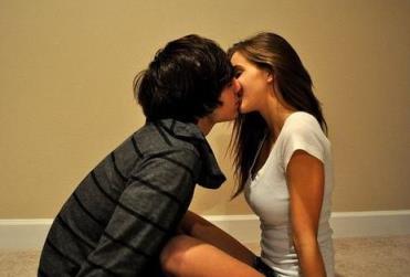 属于你我的初恋，分分合合合合分分！