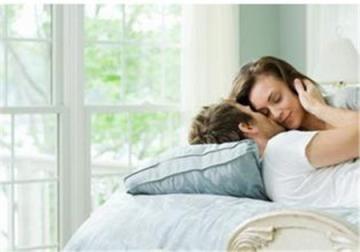 亲吻技巧，甜蜜时分更添色彩！