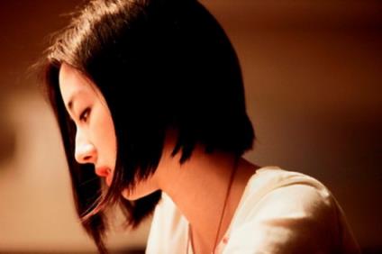 失恋了很痛苦怎么办，绝不能做朋友！