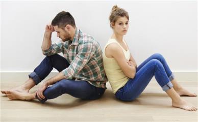 失恋了很痛苦怎么办，绝不能做朋友！