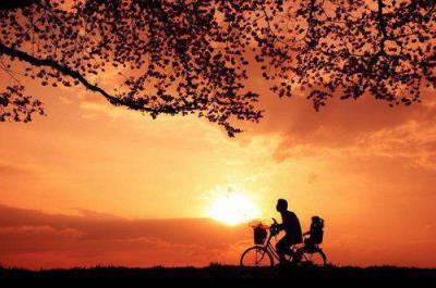 失恋了很痛苦怎么办，绝不能做朋友！