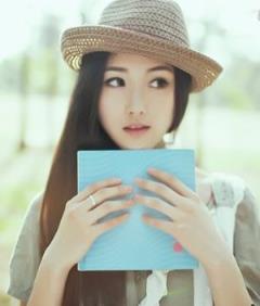 恋爱中的女人，更漂亮也更愚蠢!