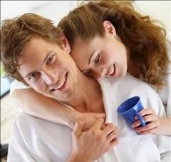 恋爱中的女人，更漂亮也更愚蠢!