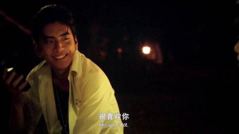 1分钟让别人喜欢你，大声笑是10分！