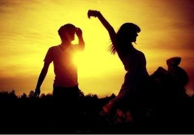 先结婚后恋爱，先上船后补票！