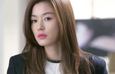 女孩喜欢男孩的表现，说要给你介绍对象！