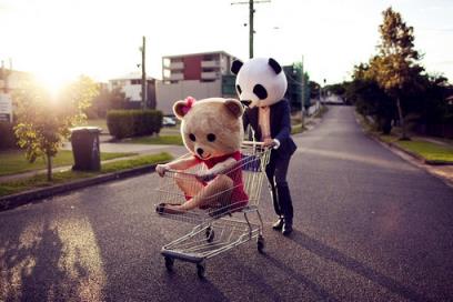 亲密爱人，8个提升情侣亲密感的小方法！