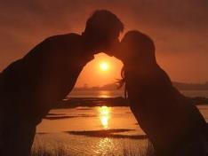 咱们相爱吧，爱上谁选不来！