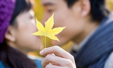 什么样的女人最吸引男人，轻松HOLD他的心！