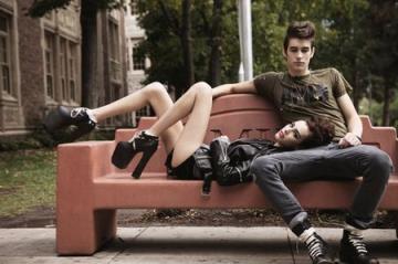 爱你是最好的时光，愿时光定格许你一世安好！