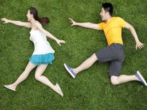 怎么追女孩，两人的关系要公开!