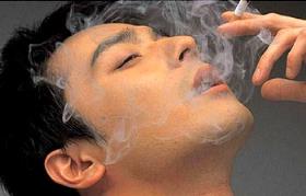 男人对女人攻心28招，要看着她的眼睛！