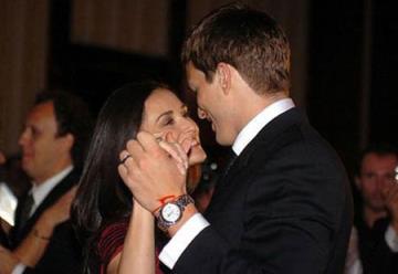 姐弟恋，女大男小从理论上讲是最理想的吗？