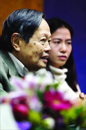 老少配，年长的女性失去了竞争力吗？