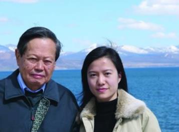 老少配，年长的女性失去了竞争力吗？