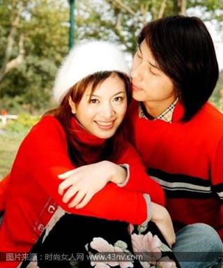 结婚前夕女友和前初恋男友搞一夜情